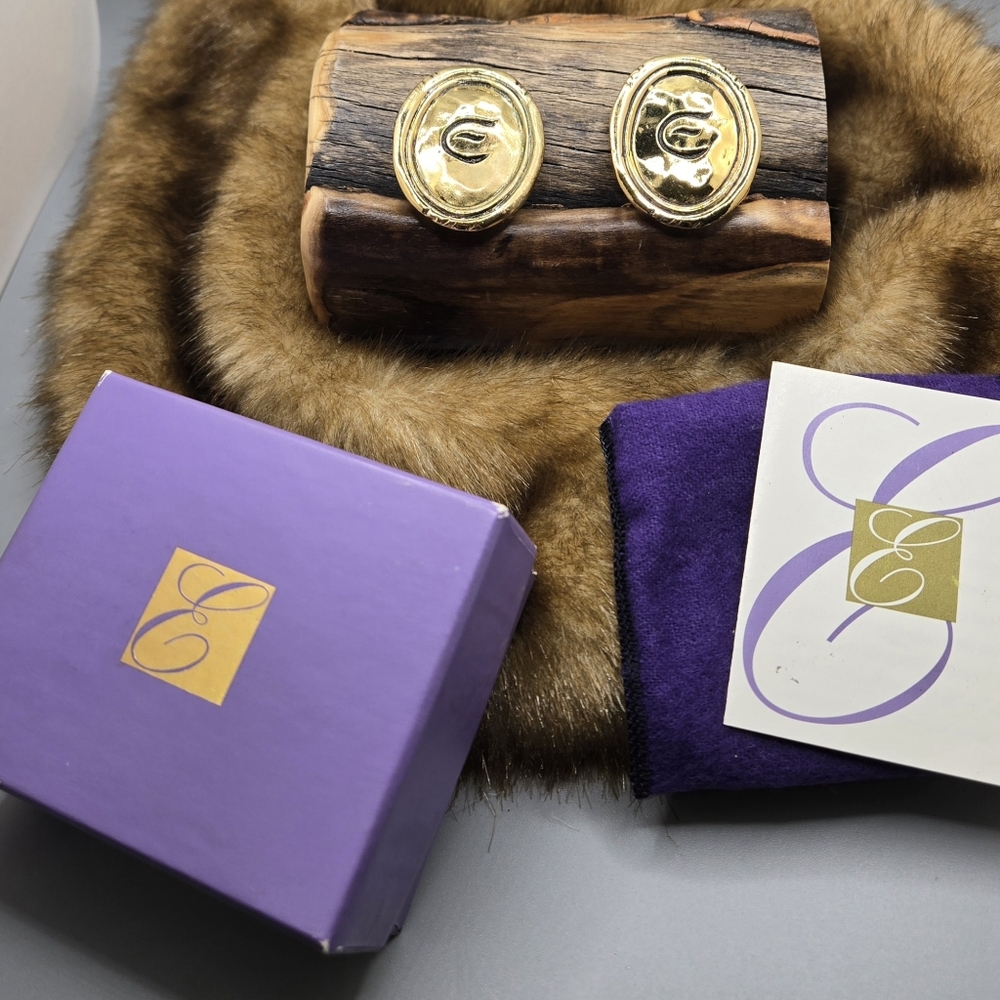 Elizabeth Taylor For Avon Clip-on Earrings Gold Tone Hammered Look Signed